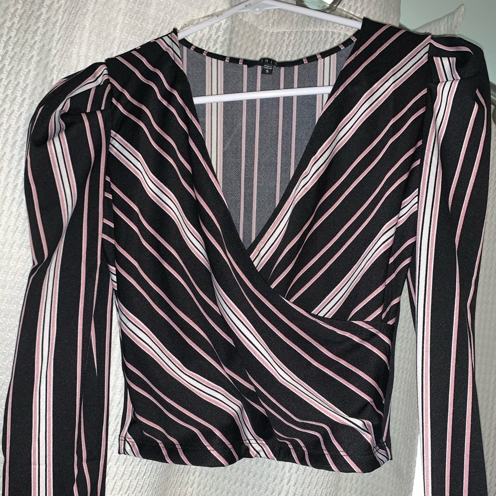 Long sleeved striped crop top